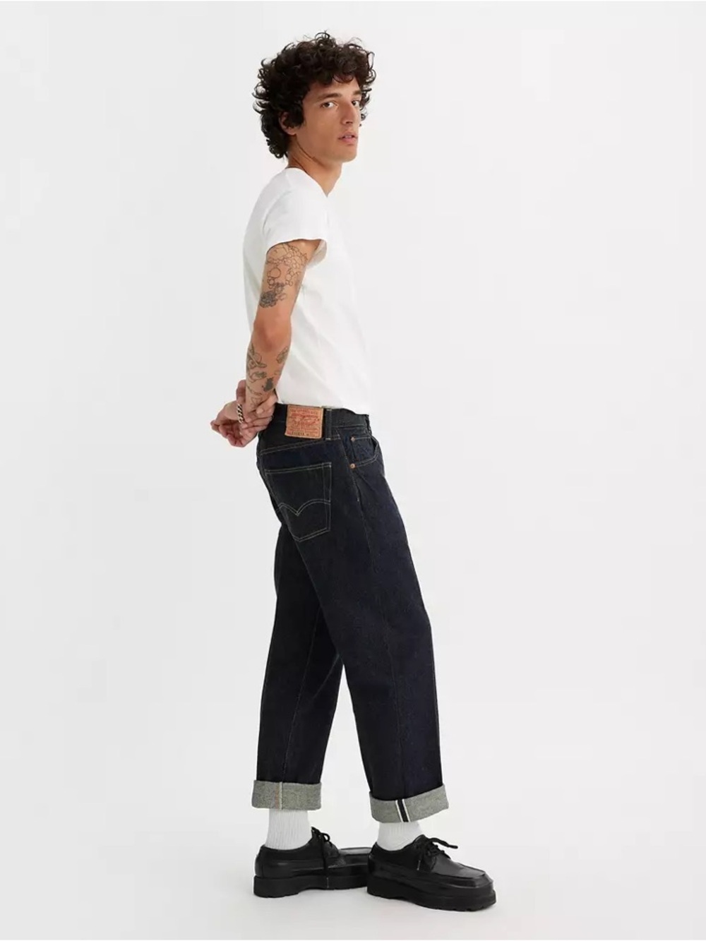 “1960’s 501 Z”  SELVEDGE Levi’s 
Zipper Fly size 34 x 34, Made in Japan, washed